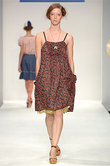 Spring Summer 09 - Catwalk 32