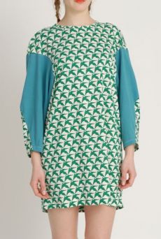 AW1213 THOUSAND PHEASANTS WEEBLE TUNIC - EVER GREEN